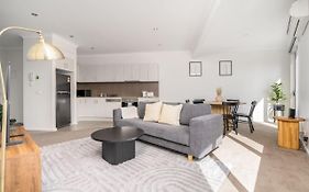 3Br Modern Apt Prime Location 7 Mins To Cbd - Hosted By Canstay